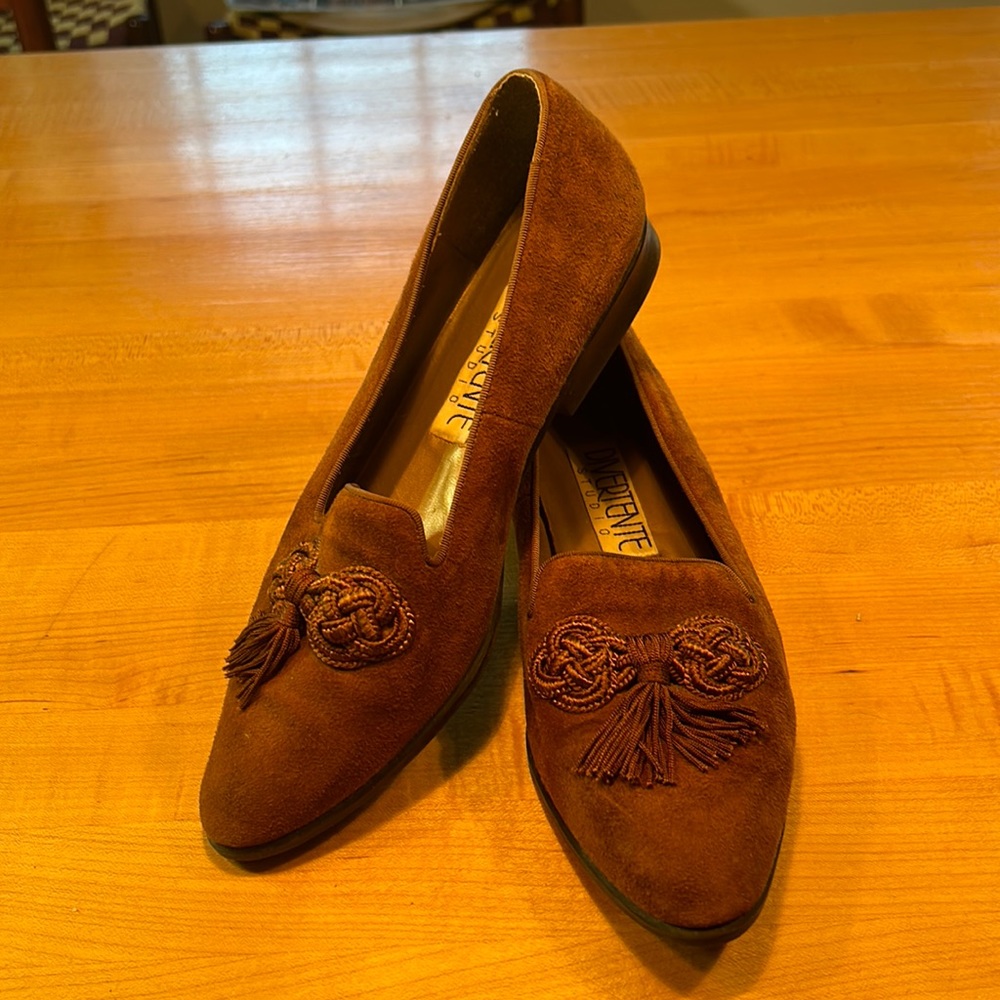 Divertente Studio suede flats